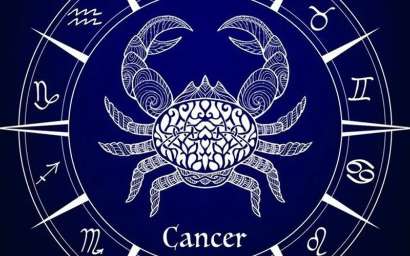 راحة عاطفية مرتقبة.. نصيحة الفلك لمواليد برج السرطان بشأن التحديات الصحية والمالية